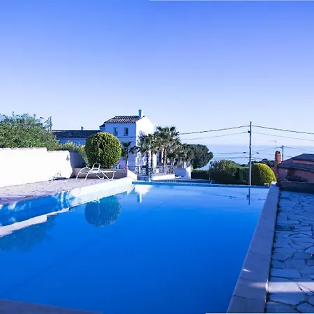 De La Cote Bleue Apartment